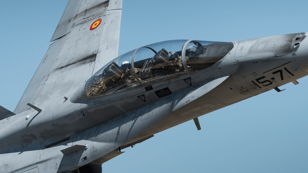 Spania trimite în România opt avioane de luptă F/A-18 Hornet