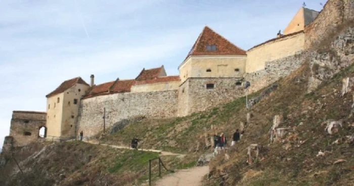 Braşov: Cetatea Râşnov, sub asediu