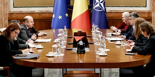 Marcel Ciolacu cu Ambasadorul Republicii Italiene în România, Alfredo Maria Durante Magnoni Foto Facebook Ambasciata d'Italia a Bucarest