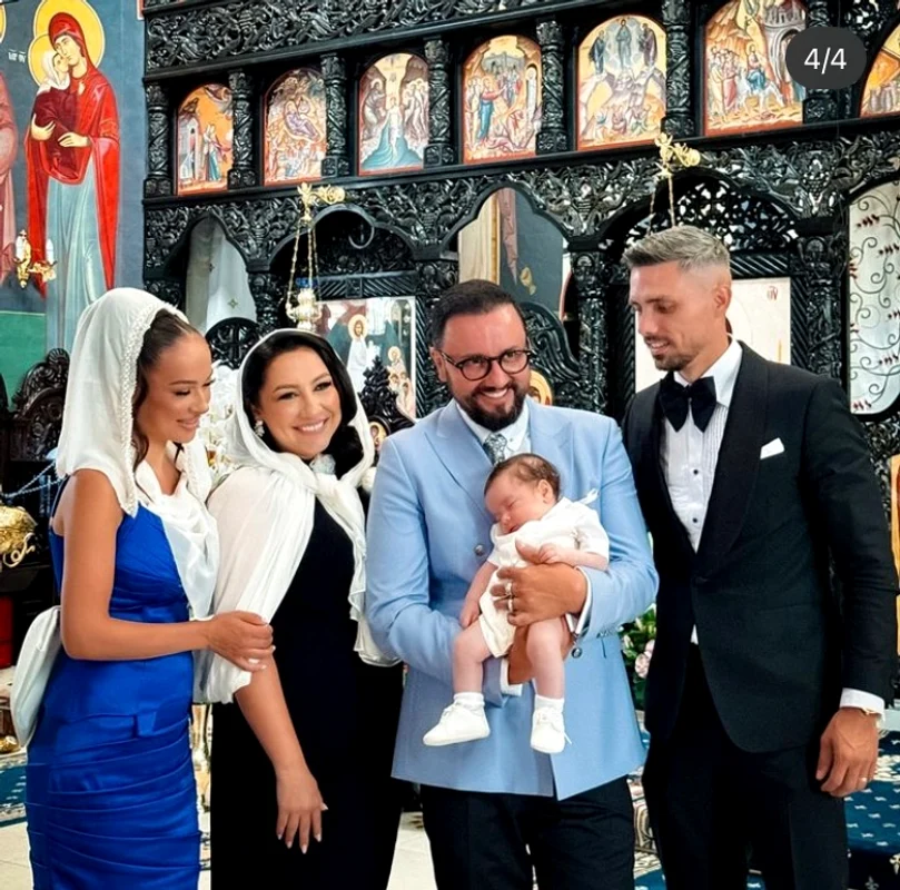 Andra și Măruță, nașii lui Isaia Foto: Instagram 