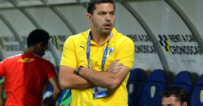 Cosmin Contra, antrenor Petrolul FOTO Rpressport.ro