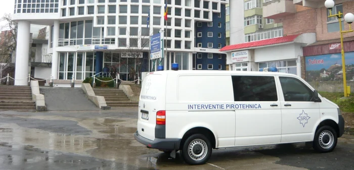 Alarma cu bombă a fost dată vineri după amiază FOTO Adevărul