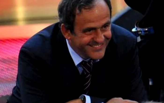 FOTBAL: Platini susţine sistemul "6+5" însă aşteaptă legalizarea acestuia