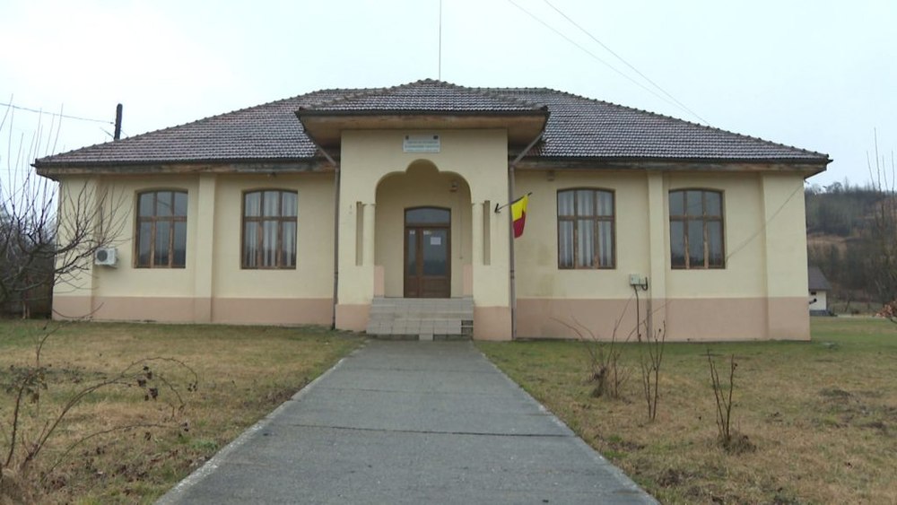 Centrul de promovare și informare turistică dintr-o comună fără pensiuni și atracții, transformat în dispensar