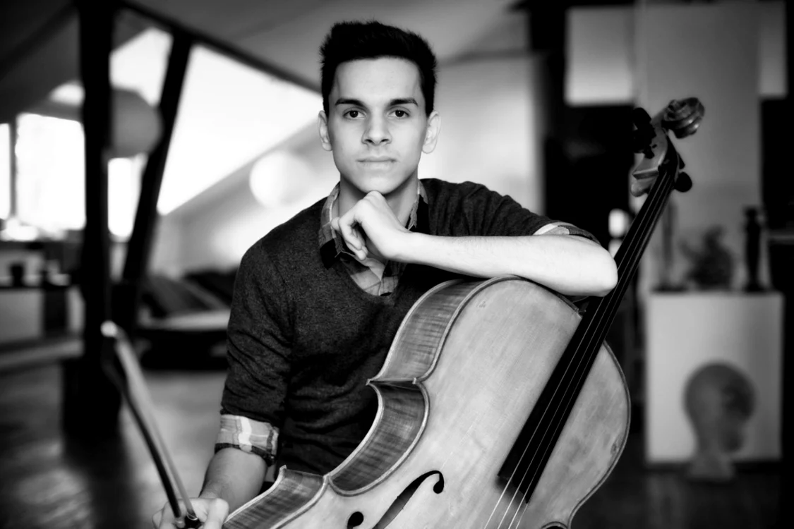 Violoncelistul Cornelius Zirbo