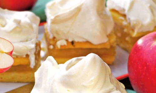 1366975523 4399prajitura 20cu 20mere 20si 20bezea jpeg