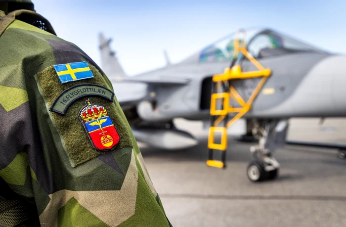 Avioane de luptă Gripen pe aeroportul din Örebro FOTO Shutterstock