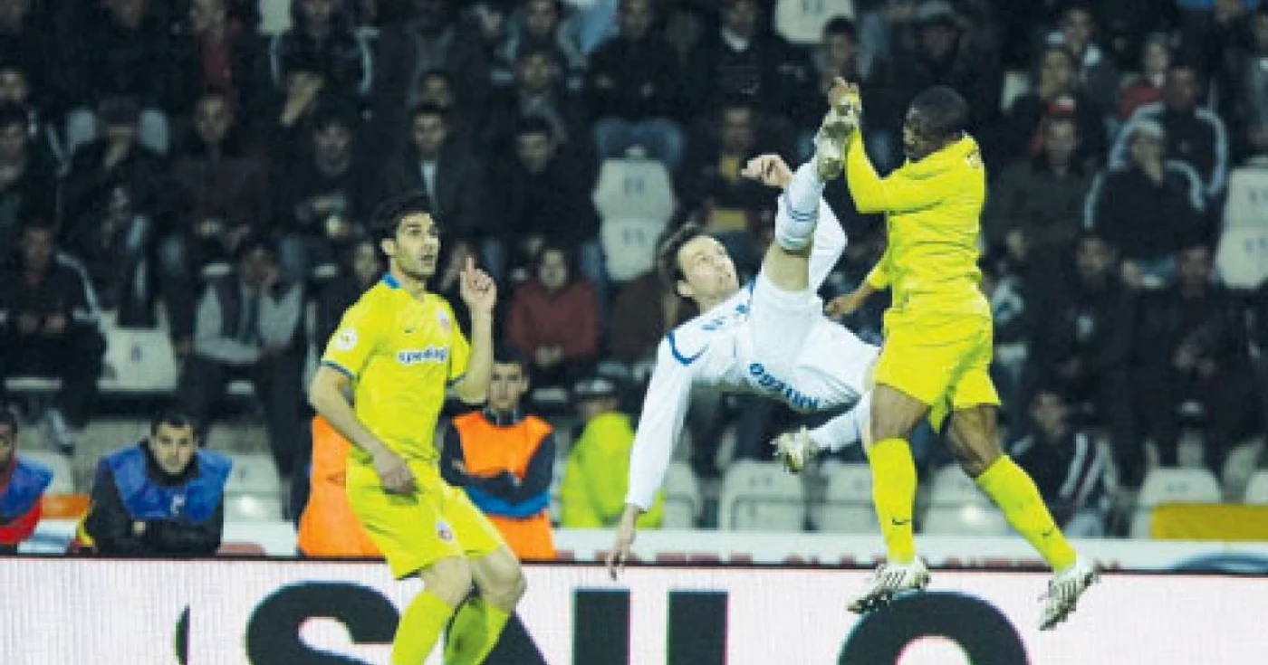 În ciuda acestui duel spectaculos pentru balon, partida Pandurii - Steaua a fost una insipidă 