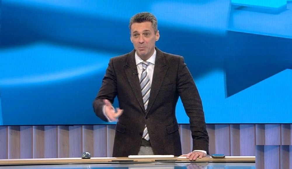 Cum afli dacă hoții ți-au spart locuința. Trucul folosit de Mircea Badea, înainte de a pleca în vacanță