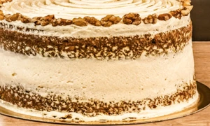 tort cu morcovi si nuci jpg