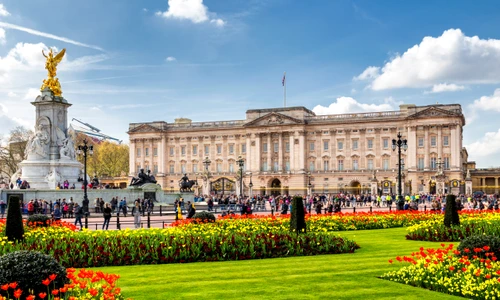 1 palatul buckingham shutterstock 732183562 jpg jpeg