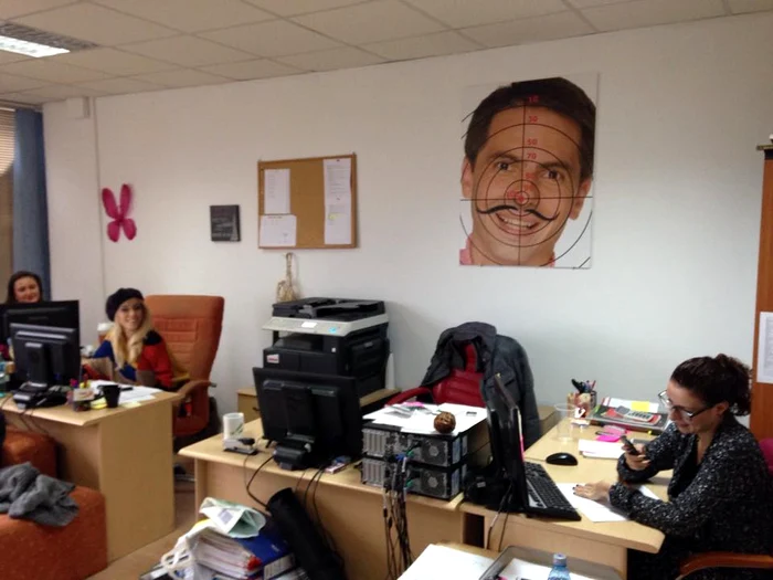 Dan Negru, subiect de glumă pentru colegii de redacţie