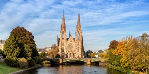 strasbourg catedrala foto shutterstock