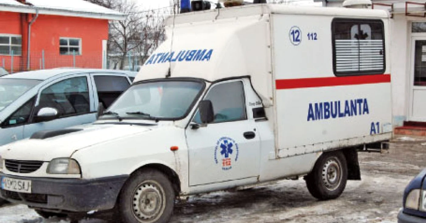 Multe dintre ambulanţe sunt vechi de 20 de ani