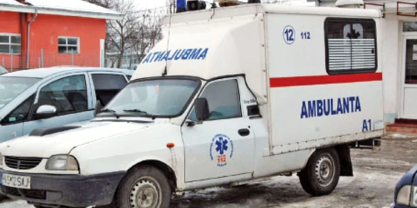 Multe dintre ambulanţe sunt vechi de 20 de ani 