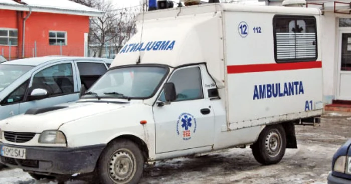 Multe dintre ambulanţe sunt vechi de 20 de ani