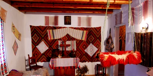 camera din muzeul gales foto CJ Arges jpg