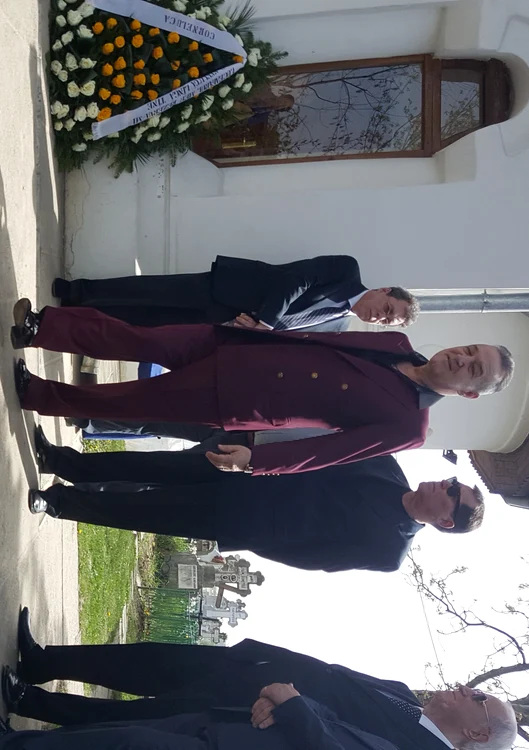 Gigi Becali, la înmormântarea lui Cornel Patrichi
