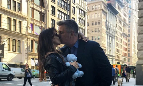 hilaria baldwin png png