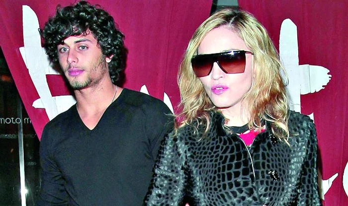 L-a adus pe Jesus Luz în România