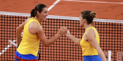 Monica Niculescu si Simona Halep FOTO EPA-EFE