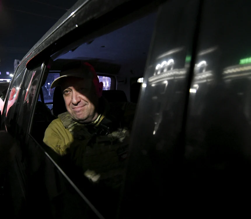 Locuitorii din Rostov-pe-Don l-au ovaționat pe Prigojin FOTO Profimedia