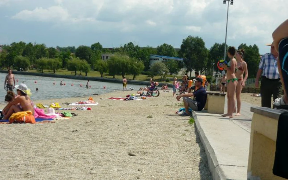 Plaja de la Ciuperca s-a deschis în această săptămână