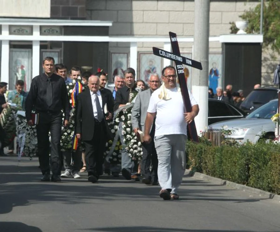 Irinel Columbeanu și-a înmormântat tatăl