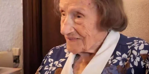 0 Angelina Torres Vallbona 111 years old webp