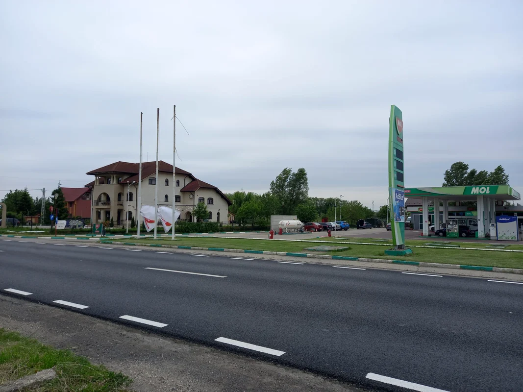 Stația GPL se află în apropierea azilului jpg