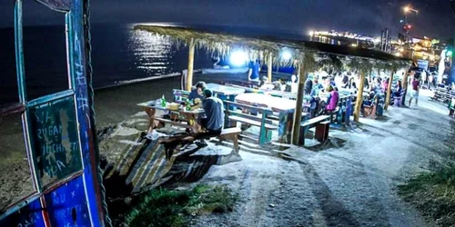 Cherhanaua din Vama Veche cu uşa colorată Sursa Facebook CVV