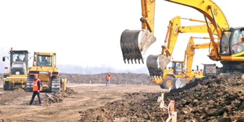 Bacău: Patronii sfidează criza cu muncă la negru