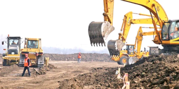 Bacău: Patronii sfidează criza cu muncă la negru