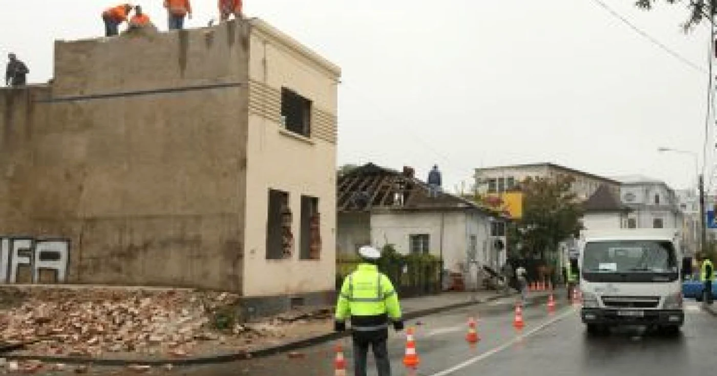 Craiova: Demolări cu scandal în centrul oraşului