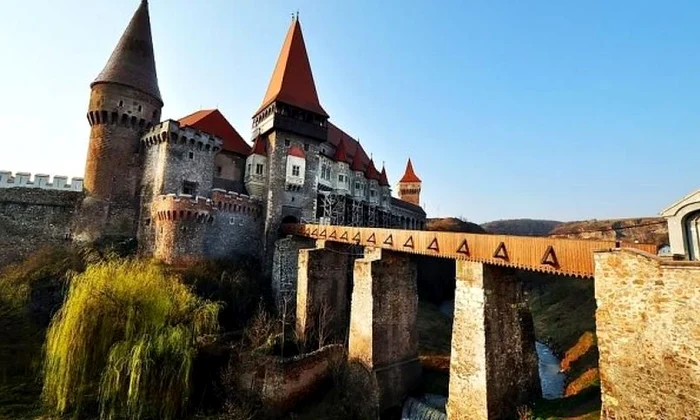Castelul Corvinilor din Hunedoara, printre cele „10 castele de poveste” din lume jpeg