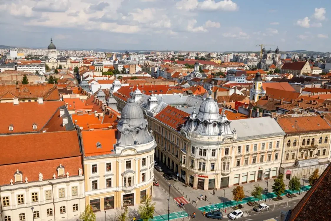 Palatele Statusului romano-catolic, clădiri gemene. Foto: visitcluj.ro