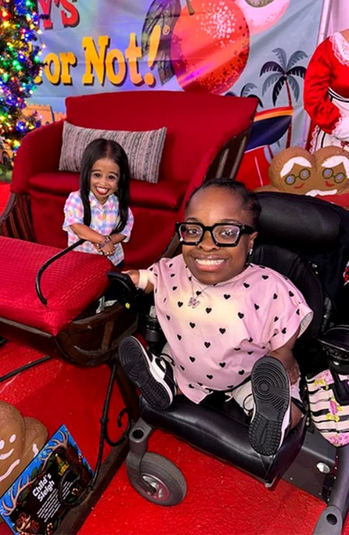 Jyoti Amge și Wildine Aumoithe (Foto: Guinness World Records)