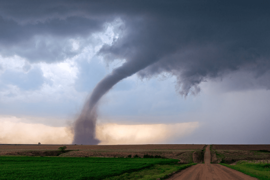 Doi morţi în urma tornadelor şi furtunilor devastatoare care s-au abătut asupra statului Oklahoma