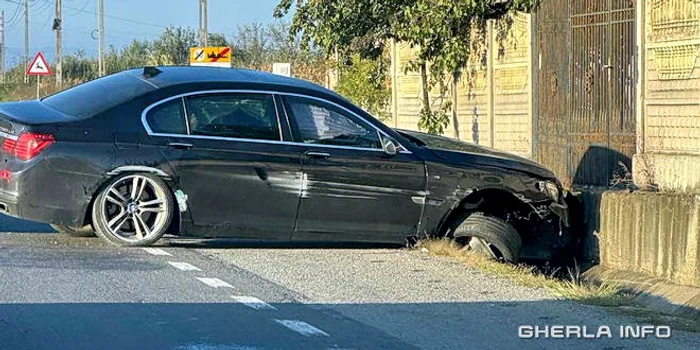 Un polițist din Cluj, care s-a urcat băut la volan, a ajuns cu mașina în șanț - Facebook Gherla Info