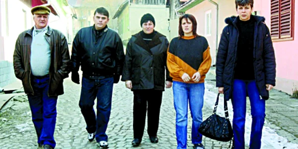 Rudele minerilor ucişi şi supravieţuitorii accidentului de la mina Anina din 2006 au puţine perspective în oraşul mort