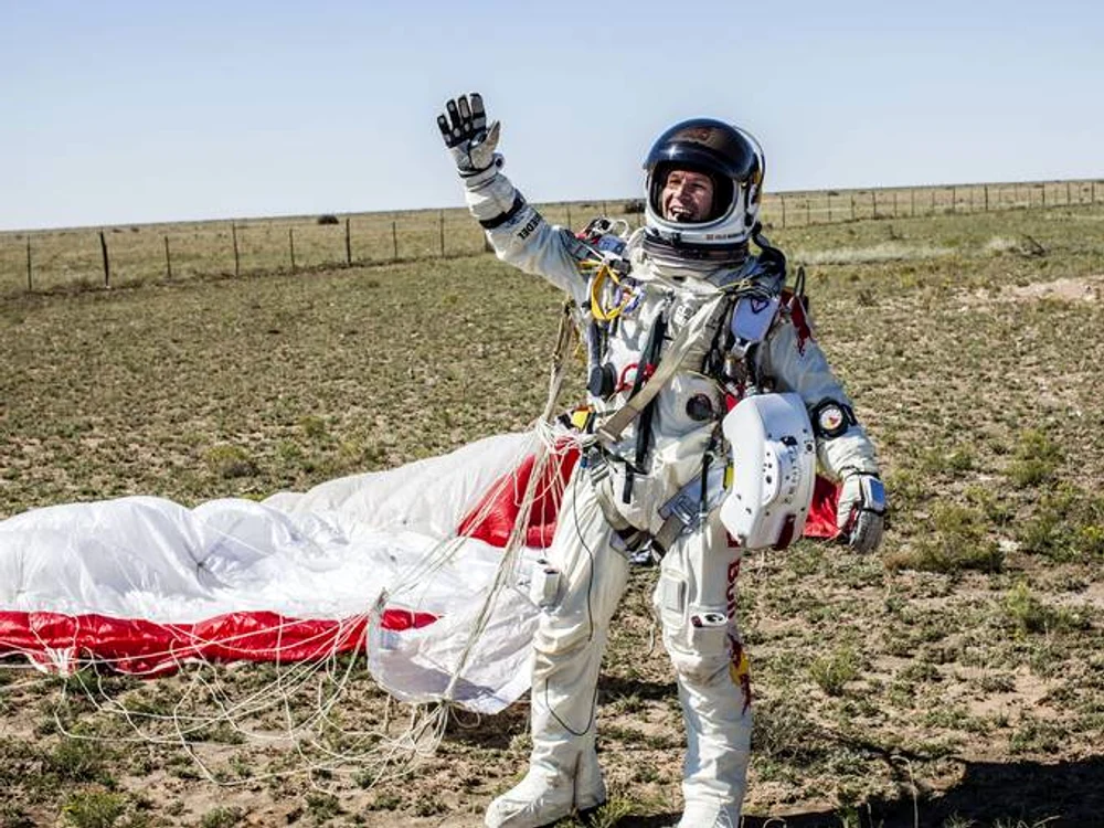 Felix Baumgartner: misiune îndeplinită