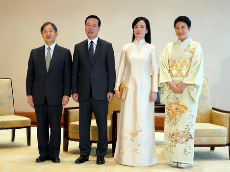 Împăratul Naruhito, președintele Vietnamului, Prima Doamnă a Vietnamului și Împărăteasa Masako a Japoniei. FOTO: Profimedia