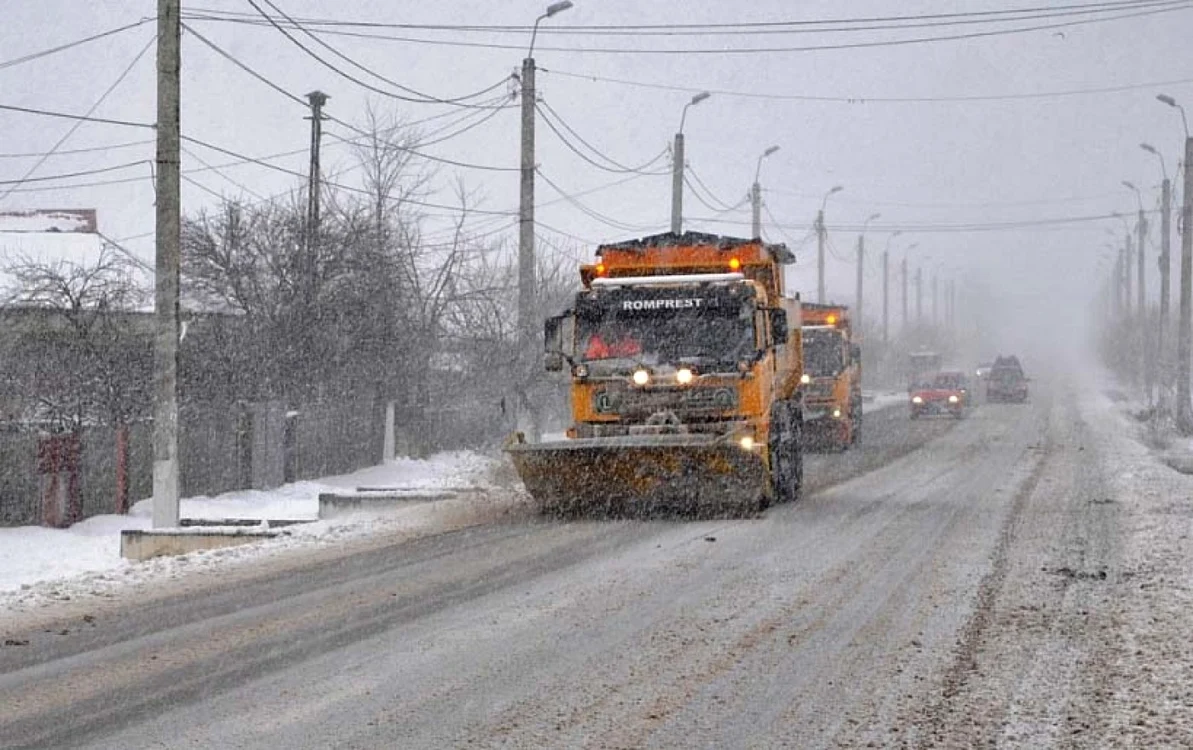 Utilajele de deszăpezire au acţionat non-stop Foto:Arhivă Adevărul