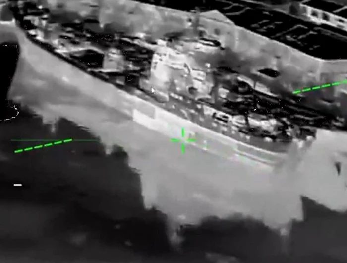 Ucrainenii au lovit nave de război din Crimeea FOTO X