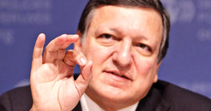 José Manuel Barroso a declarat în mai multe rânduri că UE trebuie sa ofere Libiei un "răspuns european"