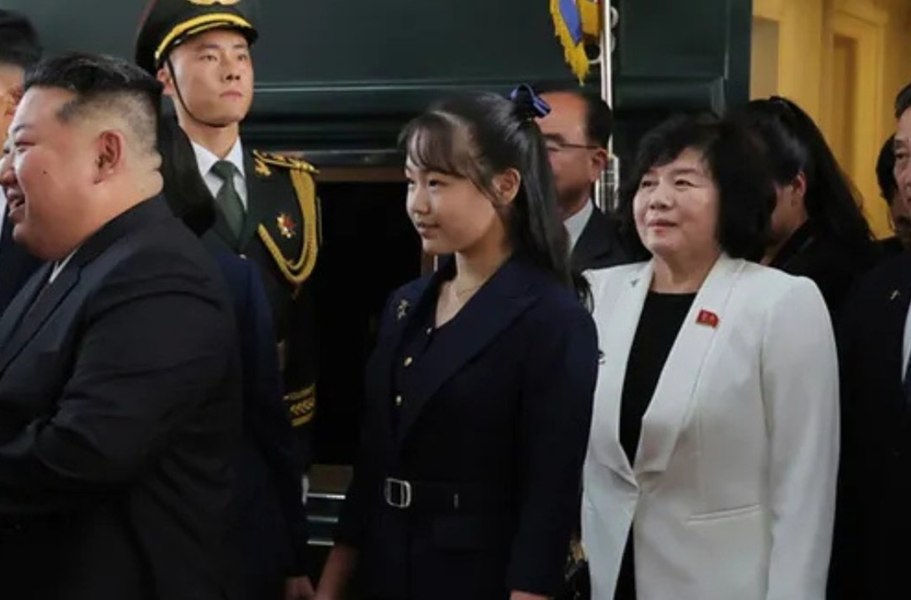 Fiica lui Kim Jong Un, văzută de agenția de spionaj sud-coreeană drept succesoarea liderului nord-coreean