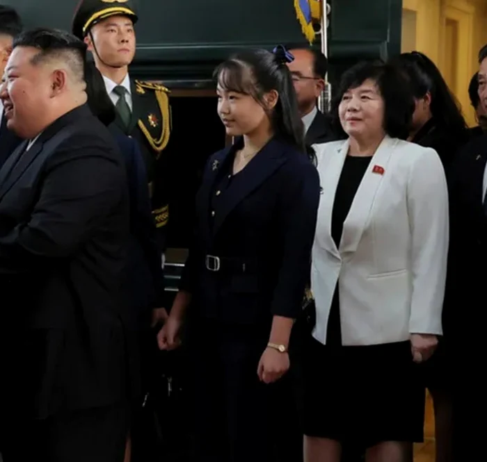 Kim Ju Ae, în vârstă de 12 ani, moștenitoarea dinastiei Kim?/FOTO:EPA/EFE