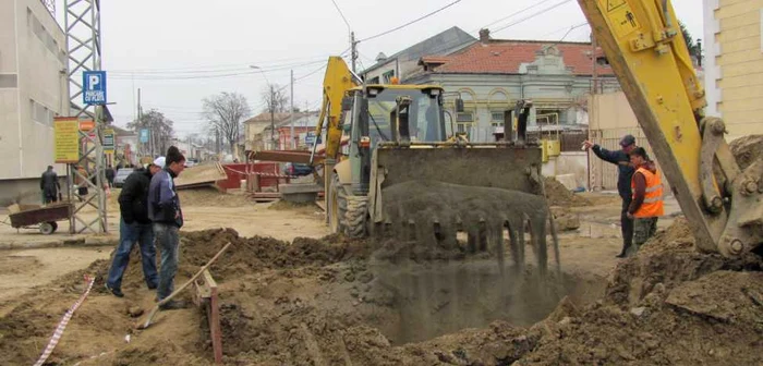 Lucrări pe şantierul Griviţa