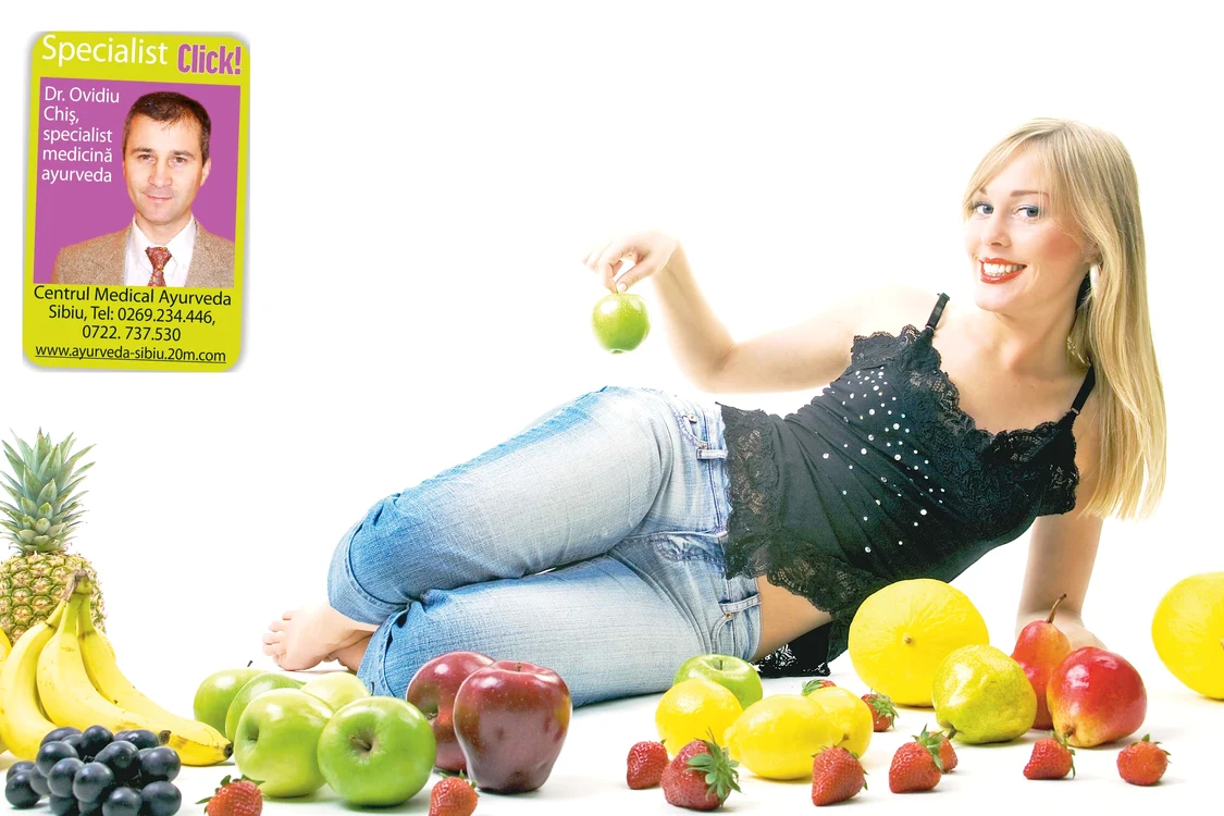 Încearcă să bei 2 litri de apă pe zi (inclusiv ceaiuri, limonadă sau sucuri naturale).