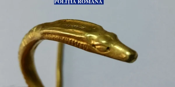 brăţara dacică descoperită în 2015 în olt